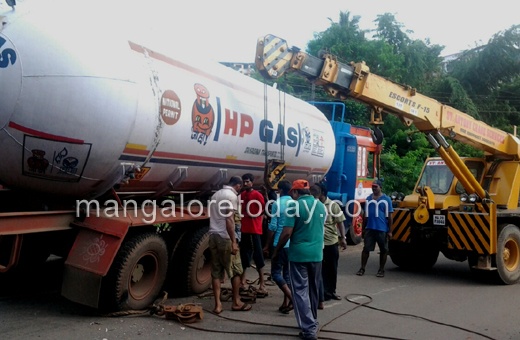 Gas tanker accident in Maroli